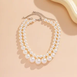 gros collier de perles