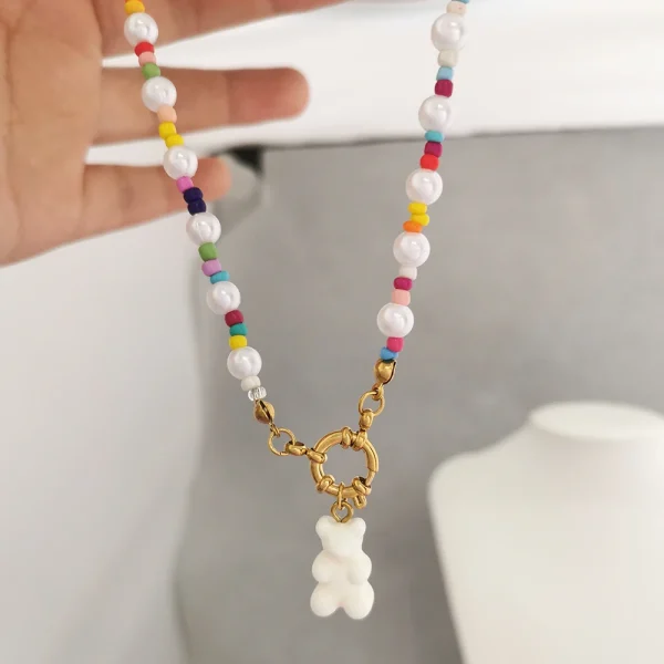 collier de perles multicolore