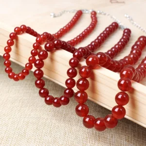 collier de perles rouges